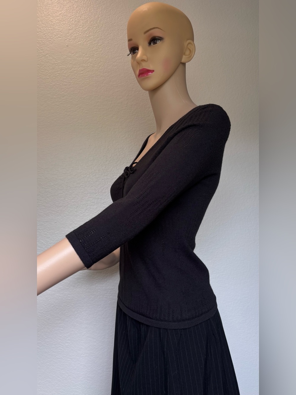 Express Black V-Neck Tie-Front Knit Textured Top stretch 3/4 sleeves Small - Picture 7 of 12